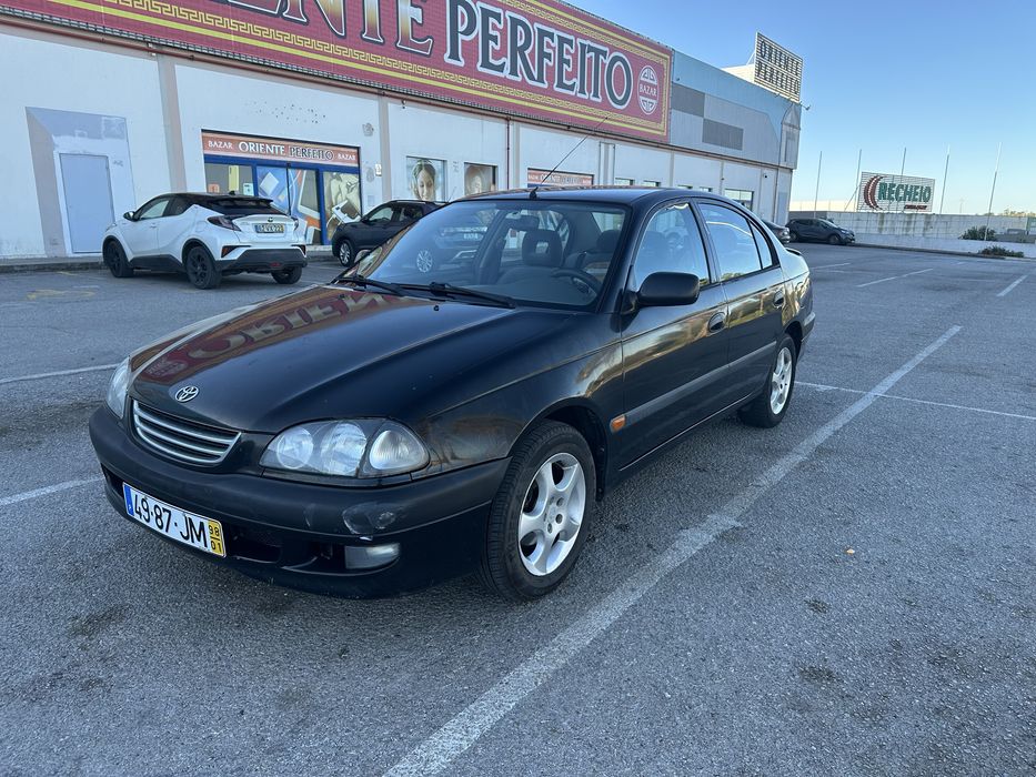 Toyota avensis 1.6