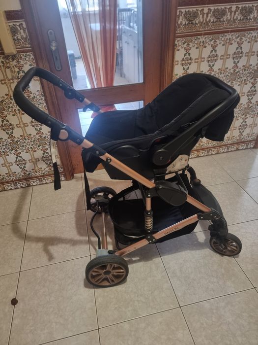 Carrinho de bebé 3 em 1