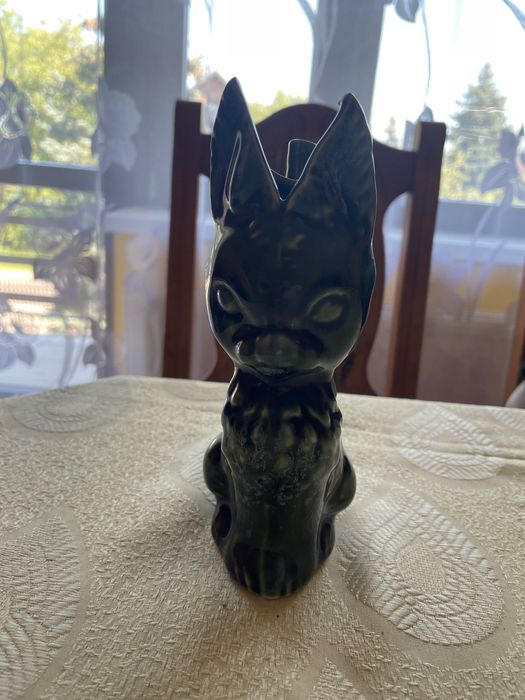 Śliczna Figurka, wazon