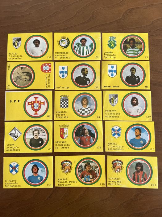 Cromos antigos de jogadores de futebol