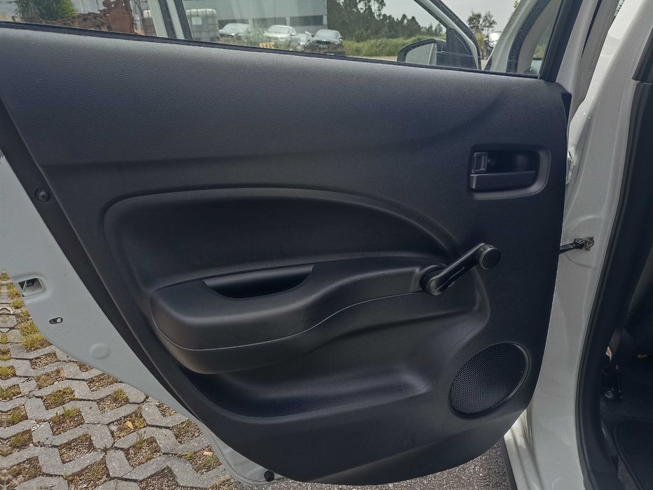 Mitsubishi Space Star 1.0 Como Novo