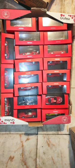 Coleção Ferrari escala 1/43 marca IXO