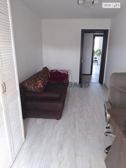 Продам 4к квартиру Озерна