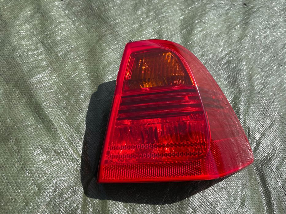 Lampa Prawy Tył Prawa Tylna w błotnik BMW E91 7160062
