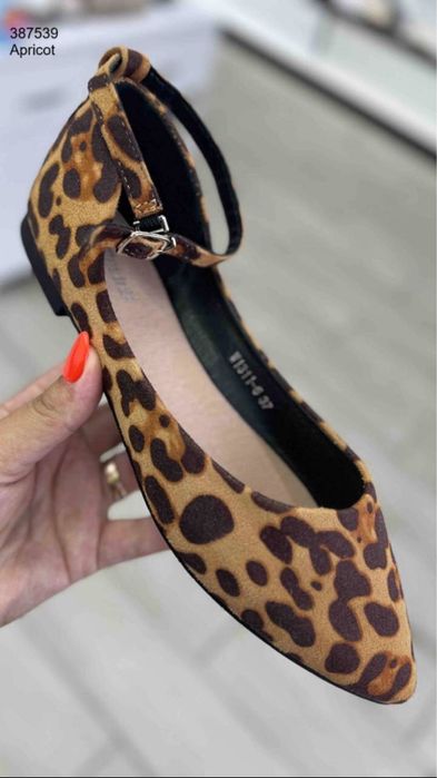 Жіночі  балетки