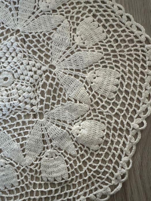 Serwetka  szydełko tulipan  40x45