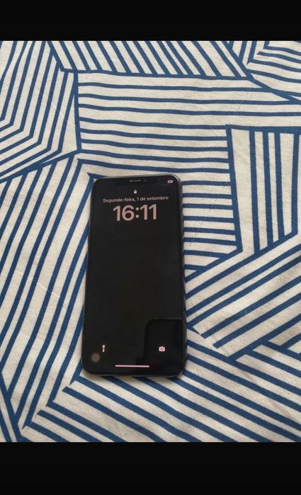 iPhone X 64 gb preto