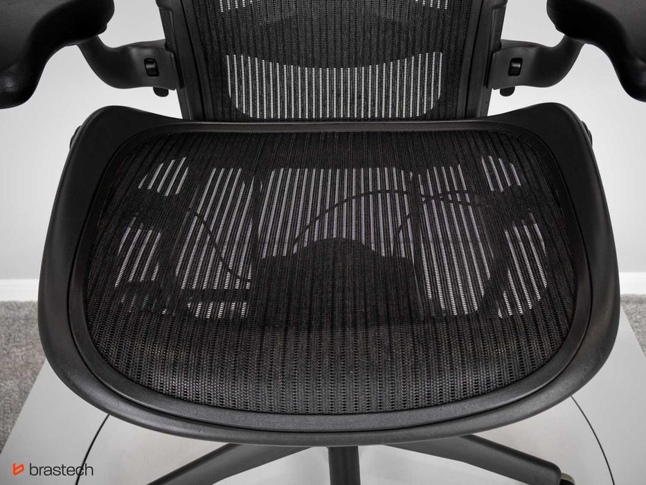 Fotel biurowy Herman Miller Aeron Classic rozmiar C odnowiony
