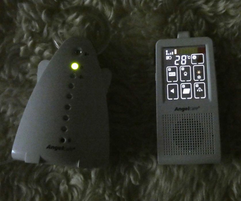 Сенсорная радионяня с датчиком температуры Angelcare AC701