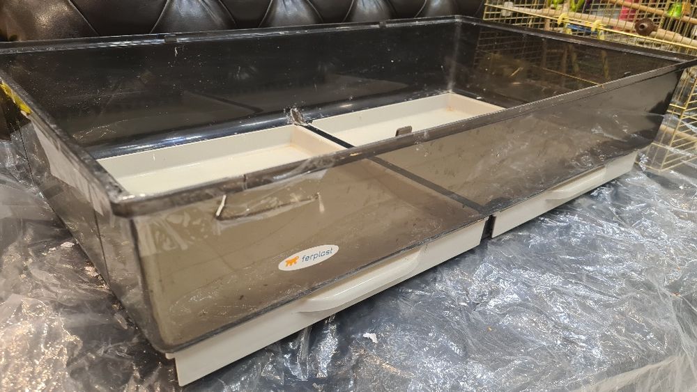 Клетка для птиц с перегородокой