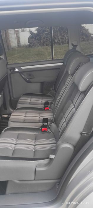 Volkswagen Touran 2012