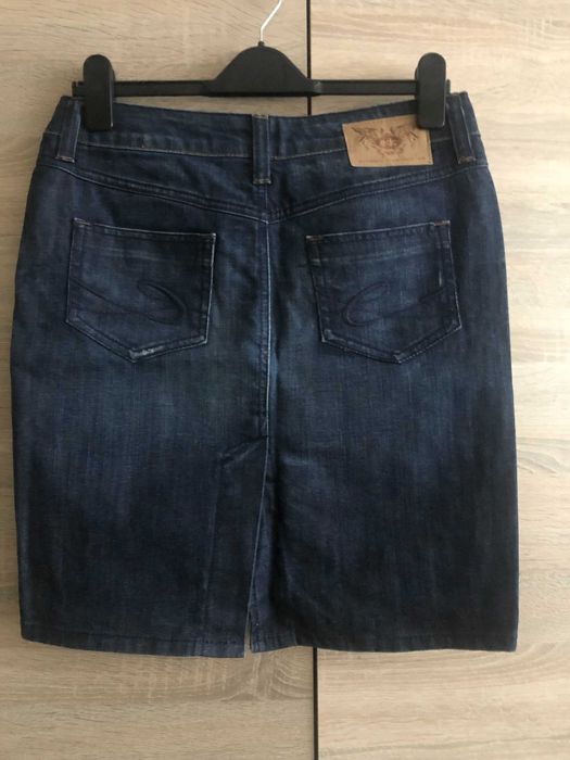 Spódnica jeansowa Esprit.