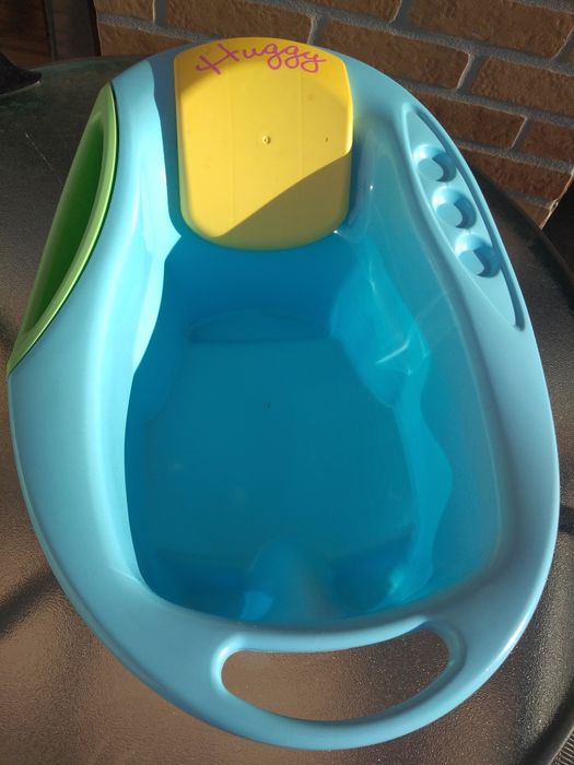 Nenuco Bathtub or Premature Infant Bathtub.