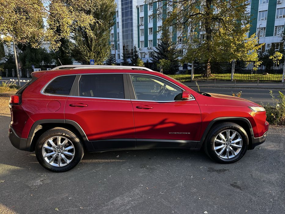 Jeep Cherokee 3,2