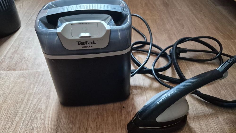 Прасувальна система Tefal IXEO+ QT1510