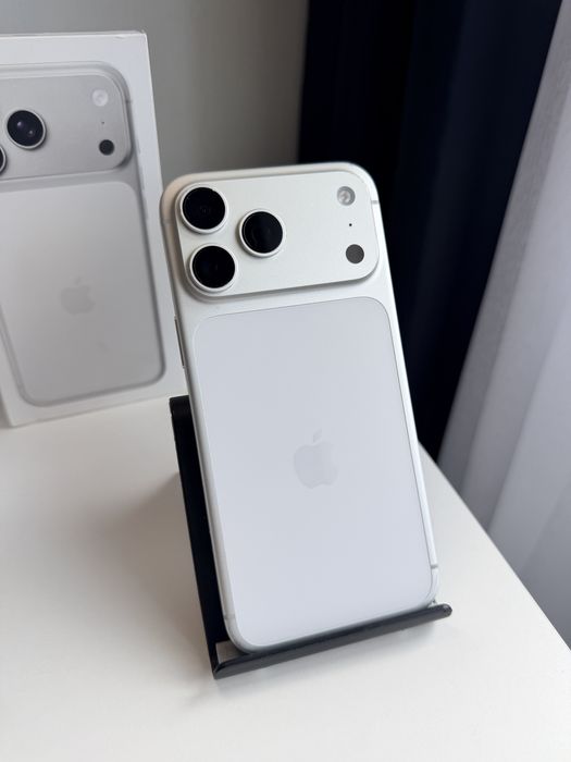 Apple iPhone 17 Pro Max 256GB Silver!! Sim+Esim!! 1230$