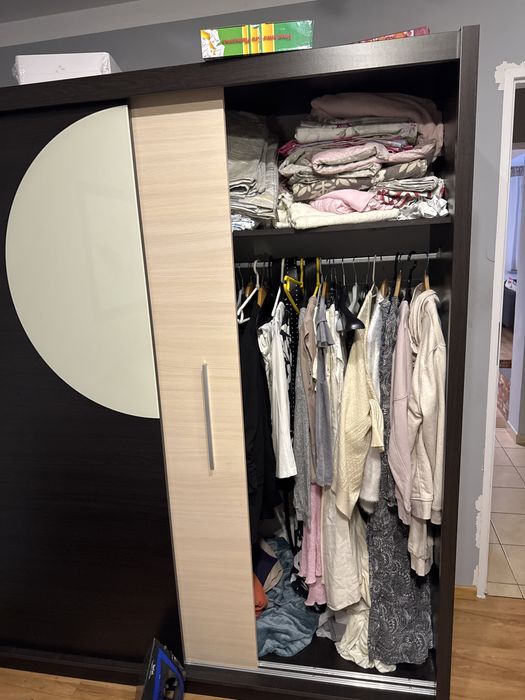 Szafa wolnostojaca drzwi przesowne + komoda gratis