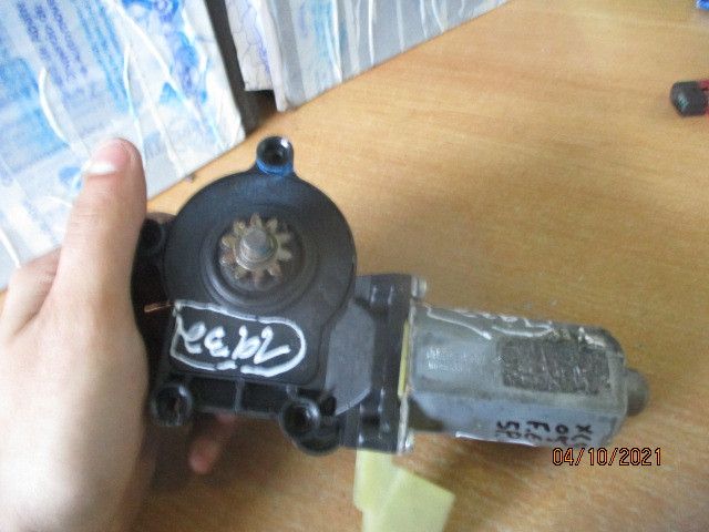 Motor vidro frente esquerdo VOLVO XC90 I