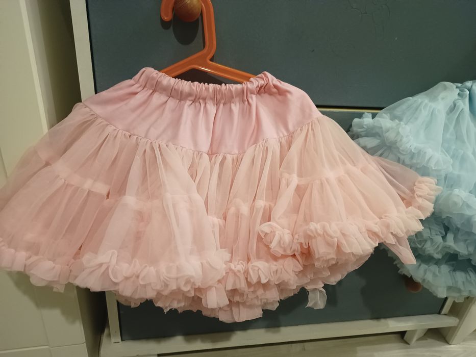 Sprzedam spódniczka tutu puszysta