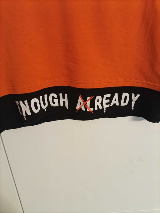 Dwie bawełniane bluzy, koszulka gratis, rozm. 146