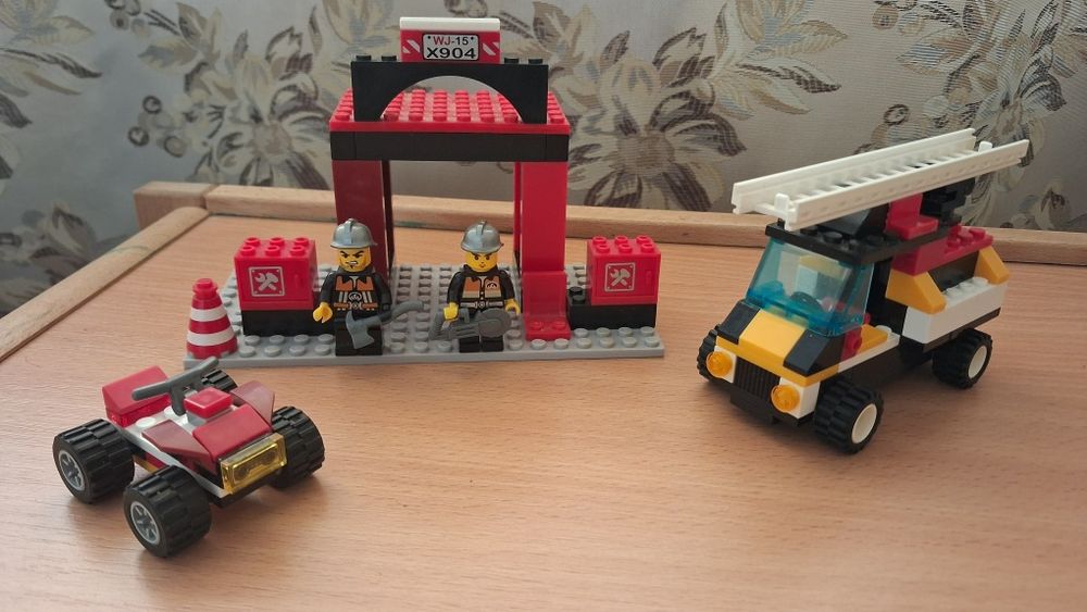 Лего конструктор 1.2 кг