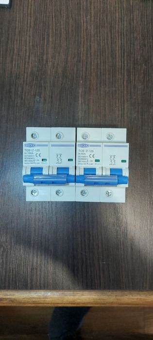 Автоматичний вимикач TOMZN 2P 1000V DC 80A 100A