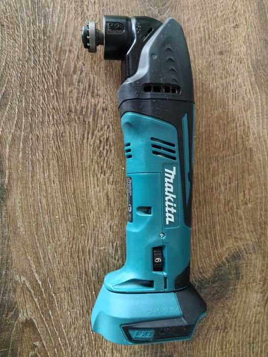 Makita DTM50 LXT 18v Multitool