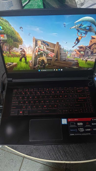 Laptop Gamingowy MSI i5-8300 | 16GB RAM | GTX 1050 4GB | 256GB SSD | Win 11