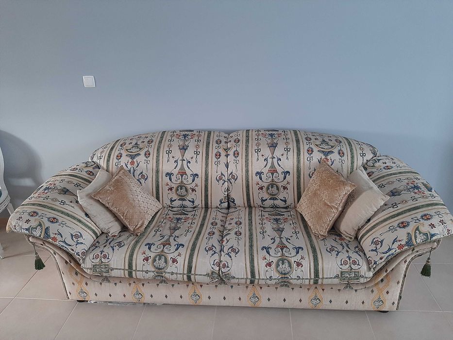 Sofá 3 lugares como novo