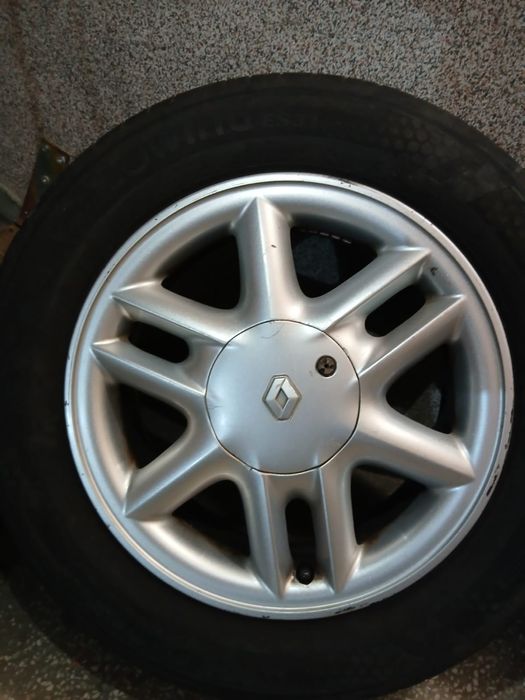 Komplet kół opony letnie Renault