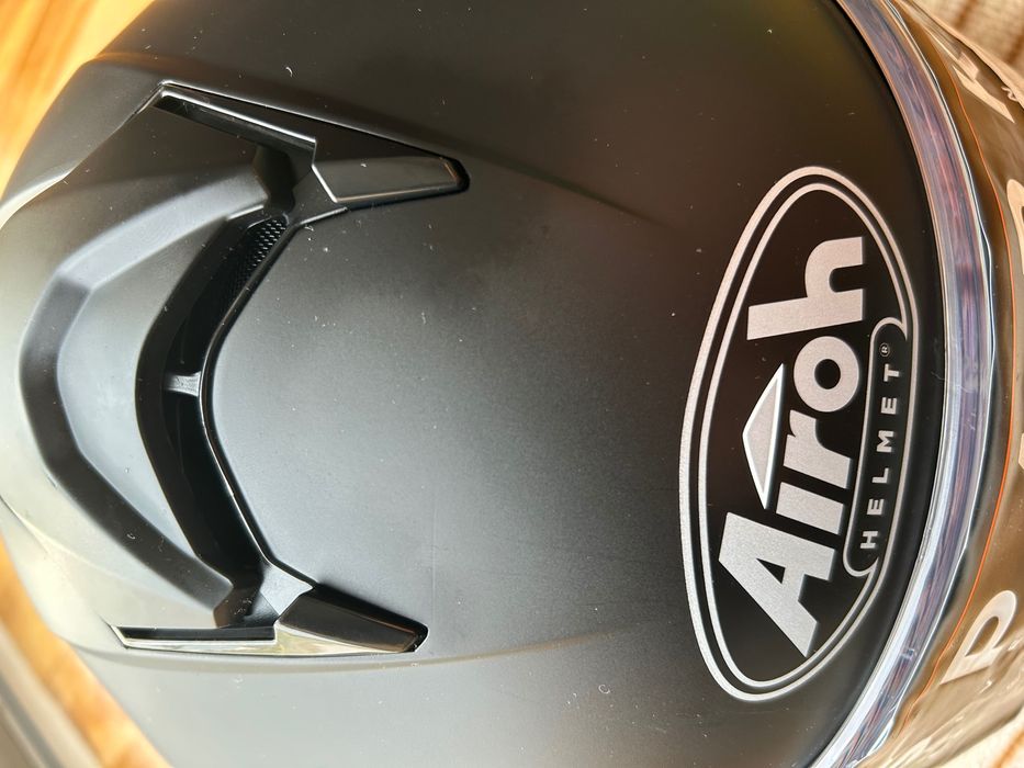 Capacete Airoh, modelo Spark