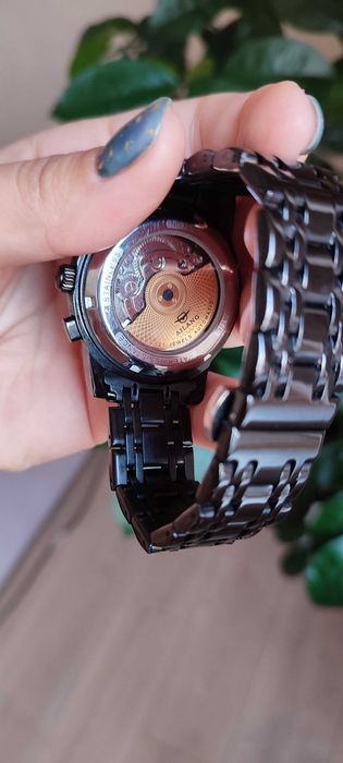 Годинник Ailang, виконаний повністю зі сталі з сапфіровим склом