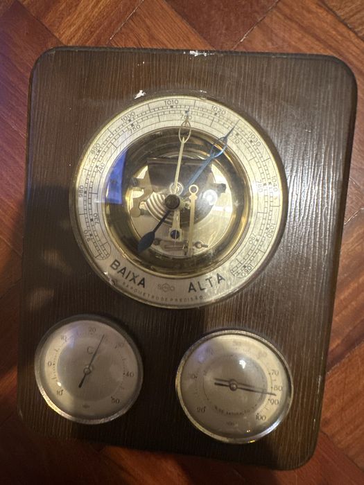 Barómetro Vintage de Parede com Higrómetro e Termómetro