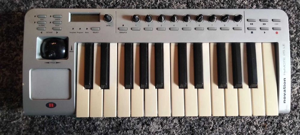 Novation remote 25 le