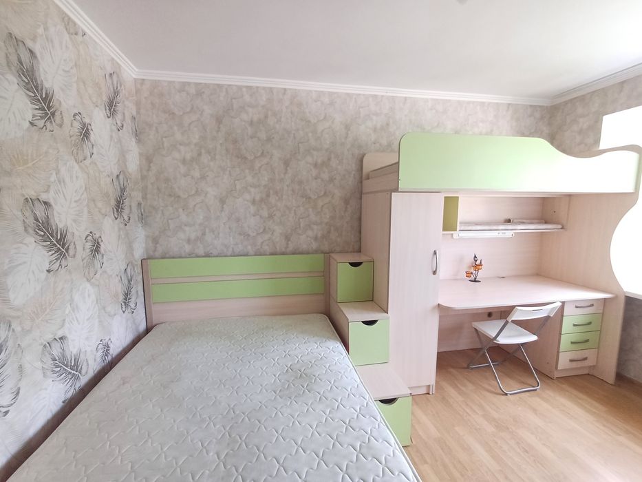 Продам кімнату в гуртожитку  на Антонова