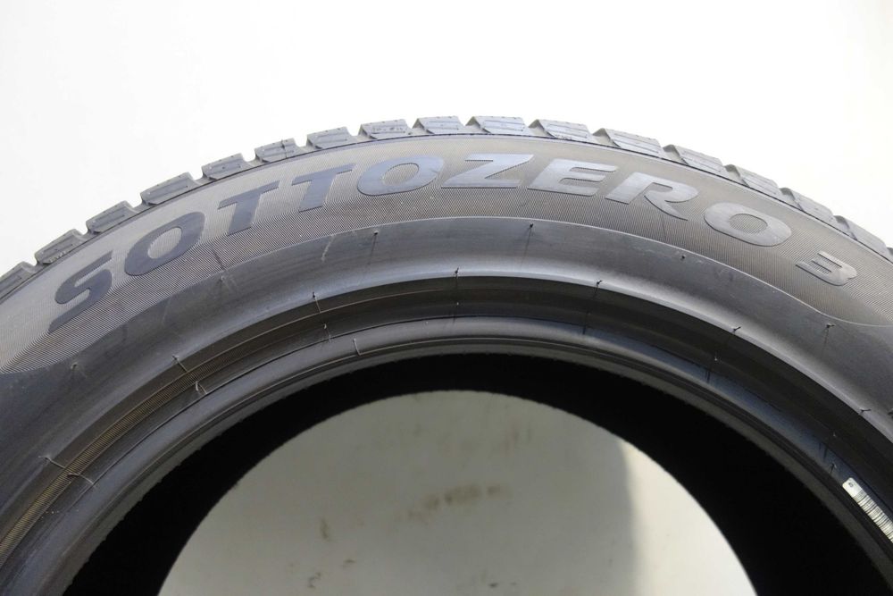 Opony zimowe 235/55/17 - PIRELLI Sotto Zero 3