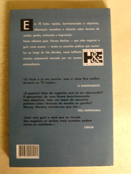 Como nadar com os tubarões sem ser comido vivo
de Harvey Mackay