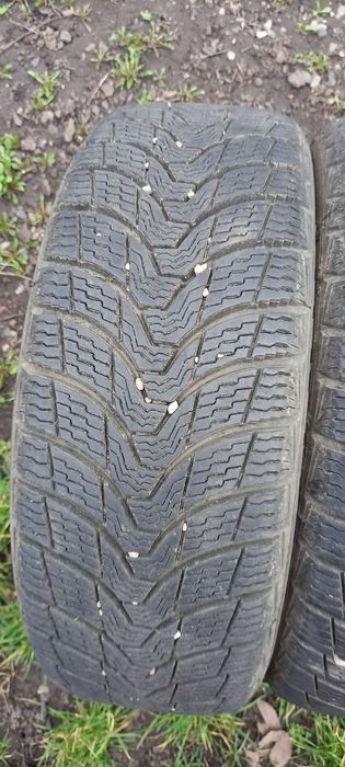 Продаю Гуму 205×55R16