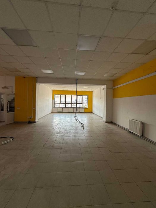 Оренда комерційного приміщення у центрі м.Надвірна_AI