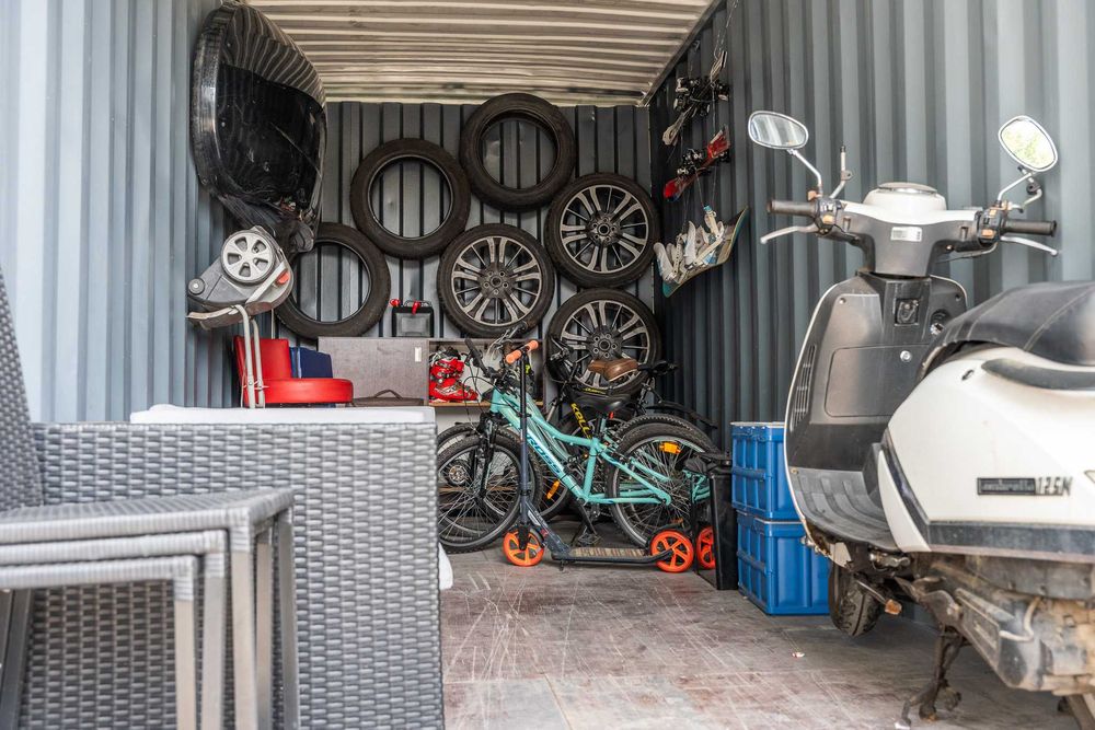 Magazyny kontenerowe, Self storage.