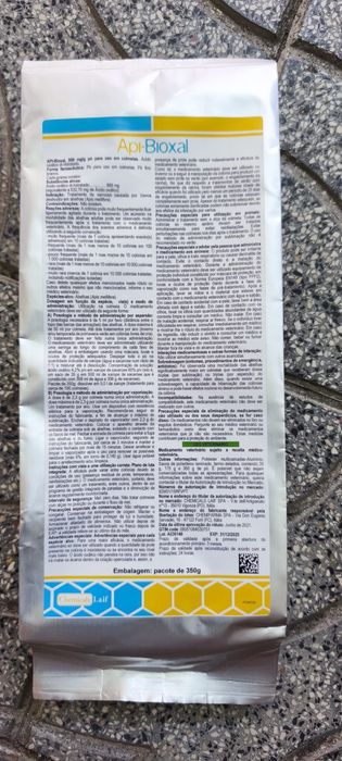 Tratamento de abelhas para a varroa