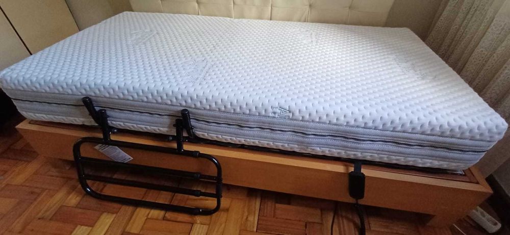 Cama articulada eléctrica