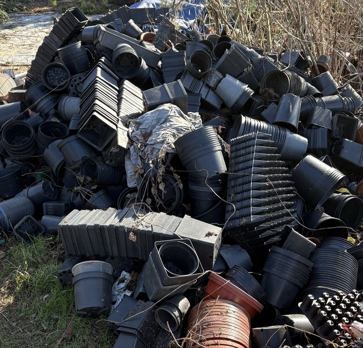 Doniczki produkcyjne używane