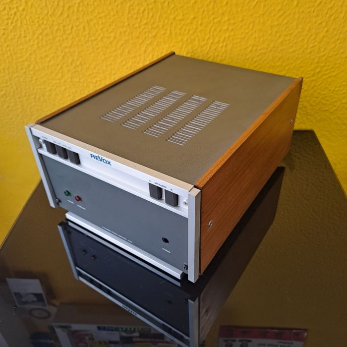 Revox A722 amplificador de potência
