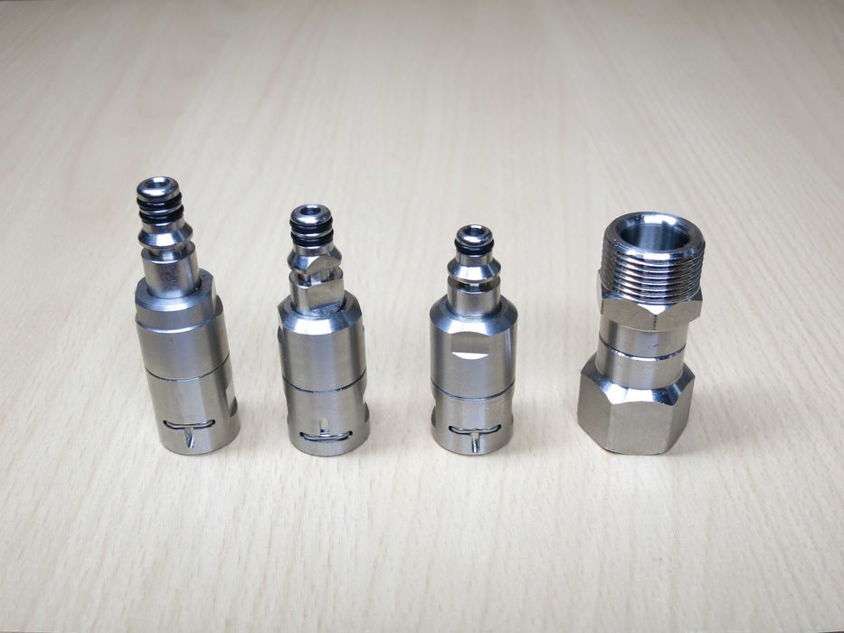 Поворотное соединение пистолета и шланга мойки Karcher Intertool Bosch