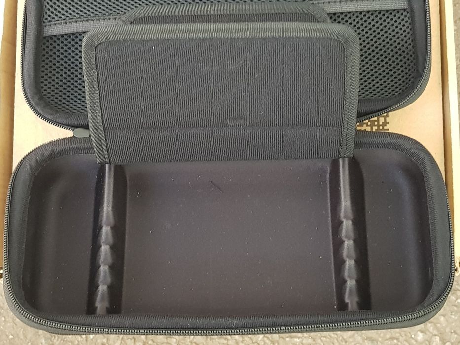 Чохол-кейс для Nintendo Switch