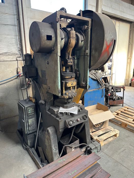 Prasa mimośrodowa 63 tony KD2328E SPRAWNA