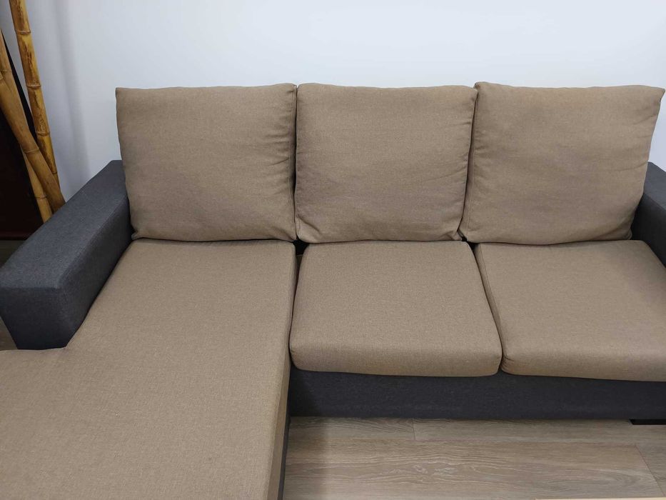 Sofá com chaise longue