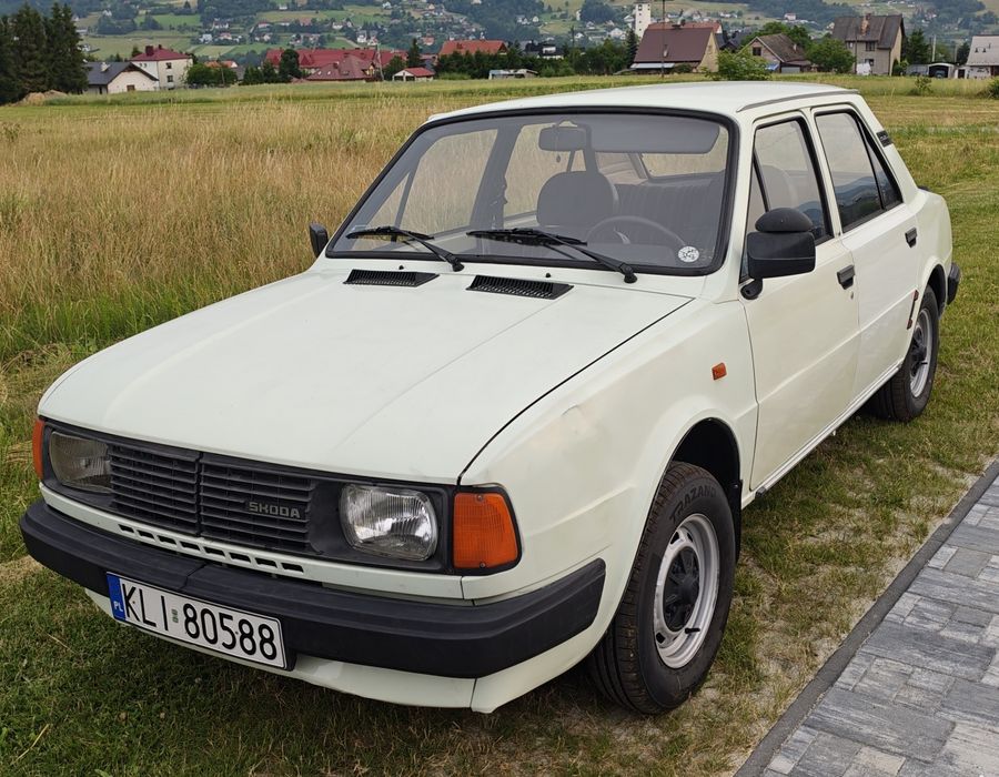 Skoda 105l 1988r