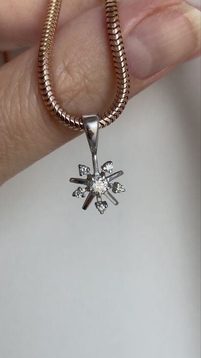 Wisiorek z złota 585° z naturalnymi diamantami 0,21 ct.